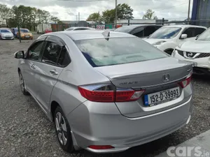 Honda Grace Saloon, Petrol, 2015, Silver