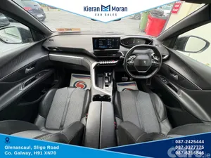 Peugeot 5008 MPV, Diesel, 2024, Grey