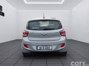 Hyundai i10 Hatchback, Diesel, 2016, Silver