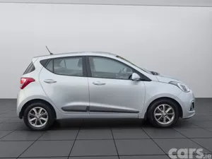 Hyundai i10 Hatchback, Diesel, 2016, Silver