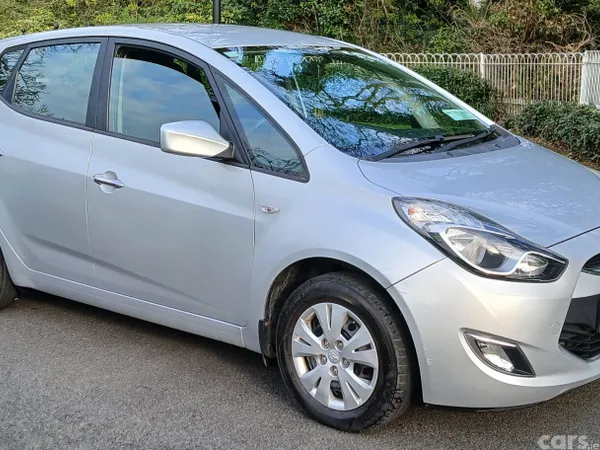 Hyundai ix20 Hatchback, Petrol, 2014, Silver