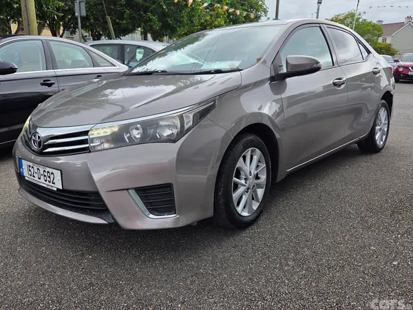 Toyota Corolla Saloon, Diesel, 2015, Bronze