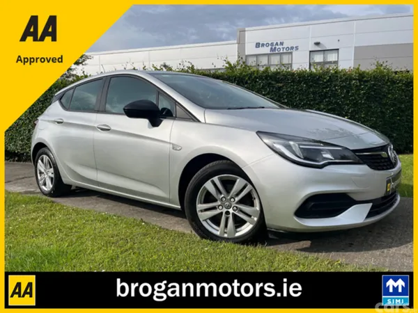 Opel Astra Hatchback, Diesel, 2021, Silver