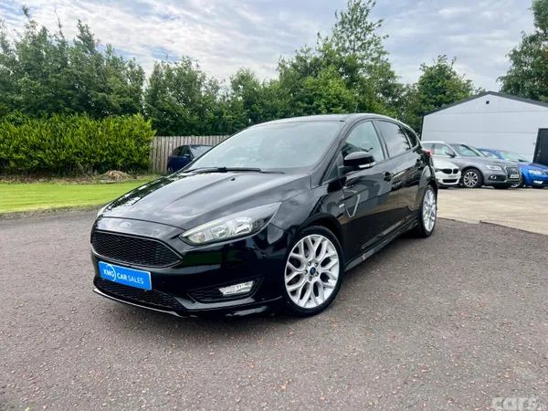 Ford Focus Hatchback, Diesel, 2017, Black