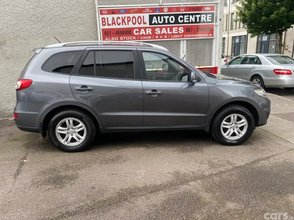 Hyundai Santa Fe SUV, Diesel, 2012, Silver