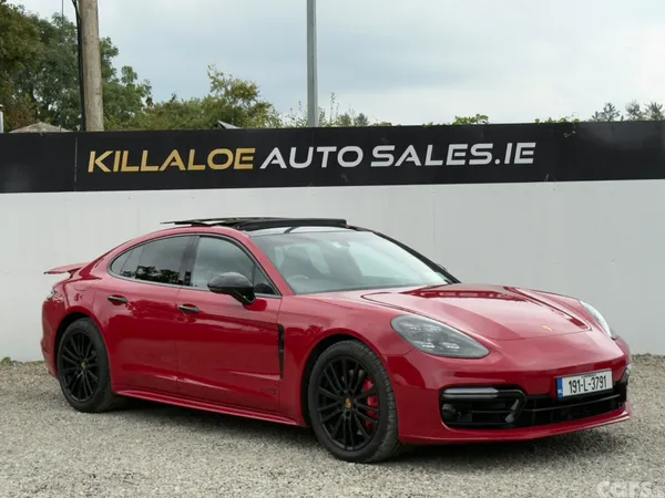 Porsche Panamera Hatchback, Petrol, 2019, Red