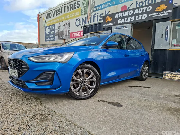 Ford Focus Hatchback, Petrol, 2022, Blue
