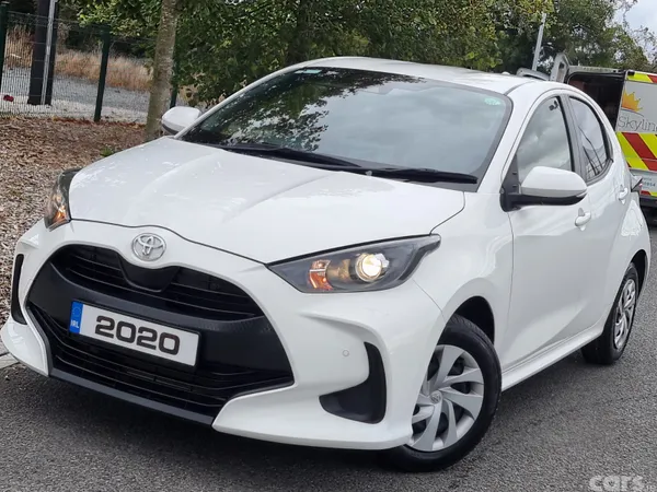 Toyota Yaris Hatchback, Petrol, 2020, White