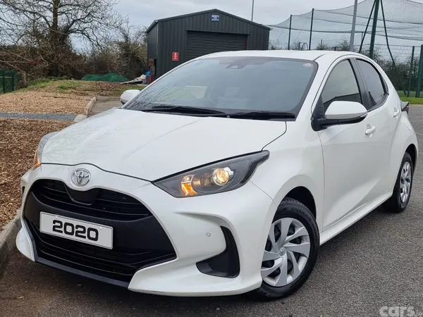 Toyota Yaris Hatchback, Petrol, 2020, White