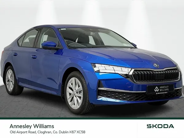 Skoda Octavia Saloon, Petrol, 2026, Blue