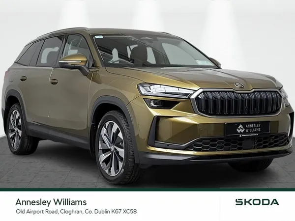 Skoda Kodiaq SUV, Petrol Plug-in Hybrid, 2026, Gold