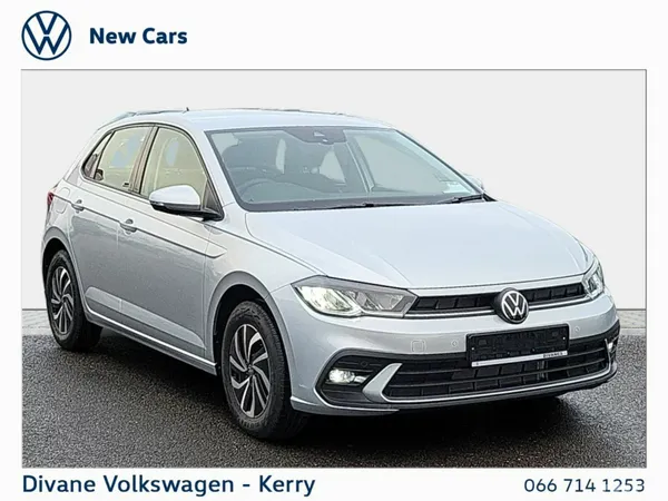 Volkswagen Polo Hatchback, Petrol, 2027, Silver