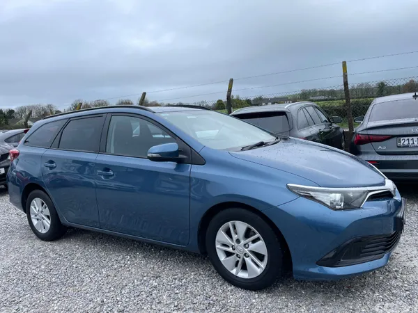 Toyota Auris Estate, Diesel, 2016, Blue