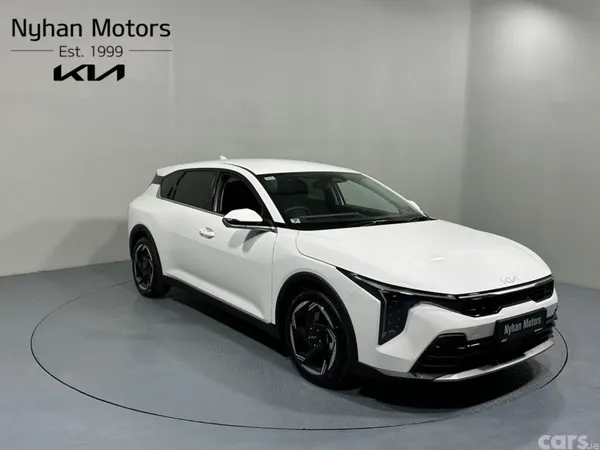 Kia K4 Hatchback, Petrol, 2026, White