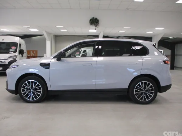 Leapmotor B10 Hatchback, Electric, 2027, Silver