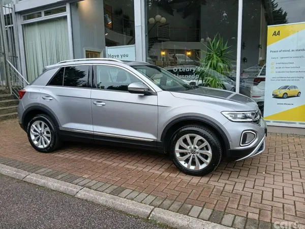 Volkswagen T-Roc SUV, Petrol, 2022, Silver