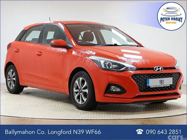 Hyundai i20 Hatchback, Petrol, 2019, Red