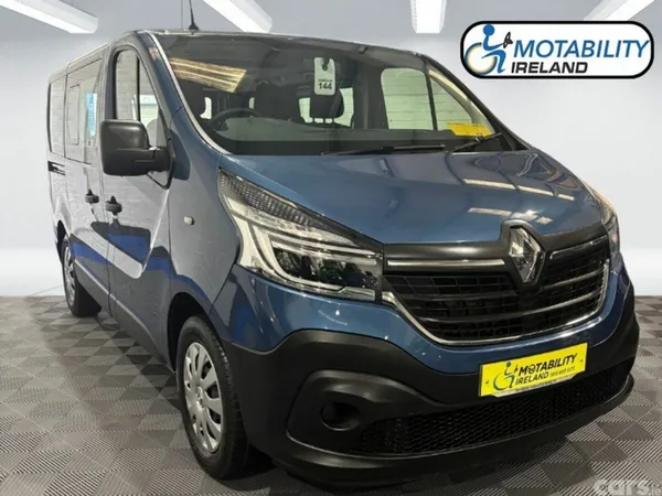 Renault Trafic MPV, Diesel, 2020, Blue