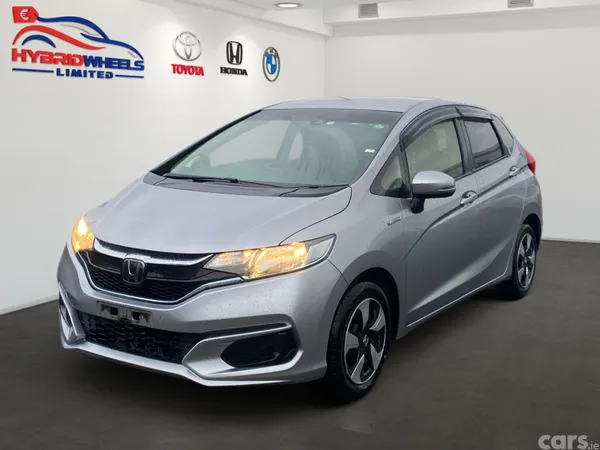 Honda Fit Hatchback, Petrol Hybrid, 2018, Silver