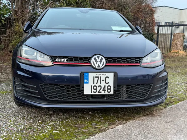 Volkswagen Golf Hatchback, Petrol, 2017, Blue