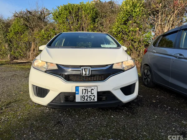 Honda Fit Hatchback, Petrol Hybrid, 2017, White