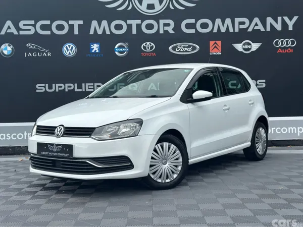 Volkswagen Polo Hatchback, Petrol, 2014, White