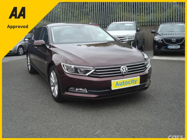Volkswagen Passat Saloon, Diesel, 2018, Red