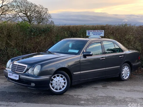 Mercedes-Benz E-Class Saloon, Petrol, 2000, Grey