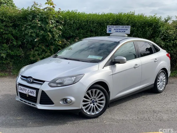 Ford Focus Saloon, Diesel, 2011, Silver