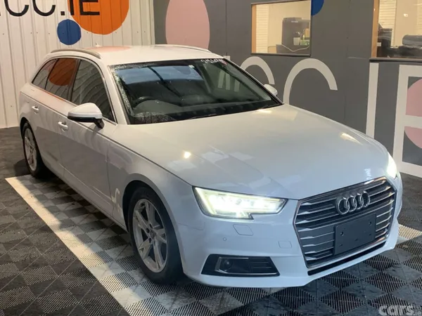 Audi A4 Estate, Petrol, 2018, White