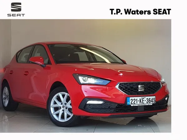 SEAT Leon Hatchback, Petrol, 2022, Red