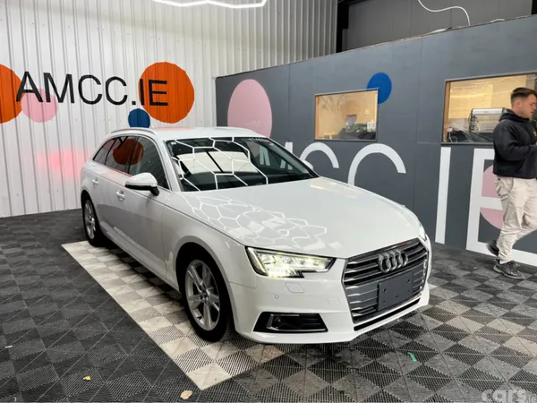 Audi A4 Estate, Petrol, 2018, White