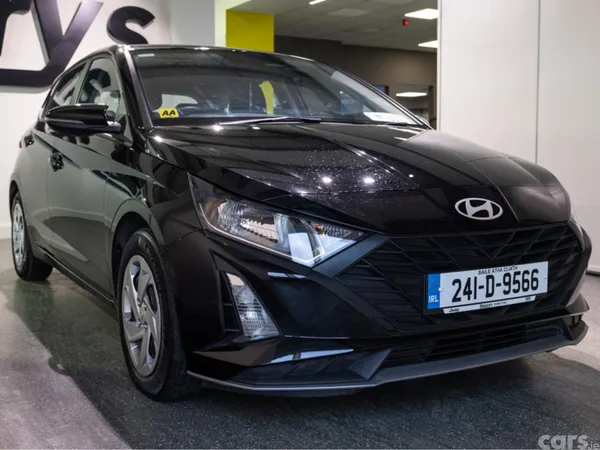 Hyundai i20 Hatchback, Petrol, 2024, Black