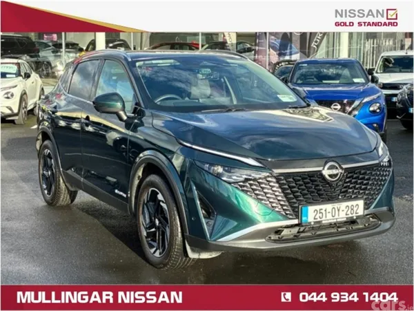 Nissan Qashqai MPV, Petrol Hybrid, 2025, Green