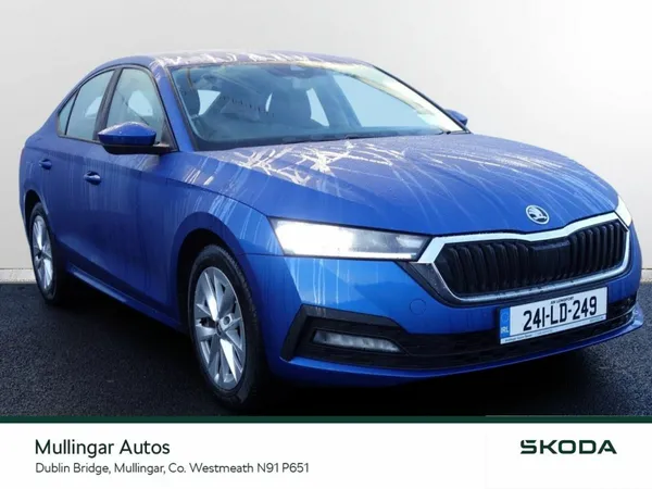 Skoda Octavia Saloon, Diesel, 2024, Blue