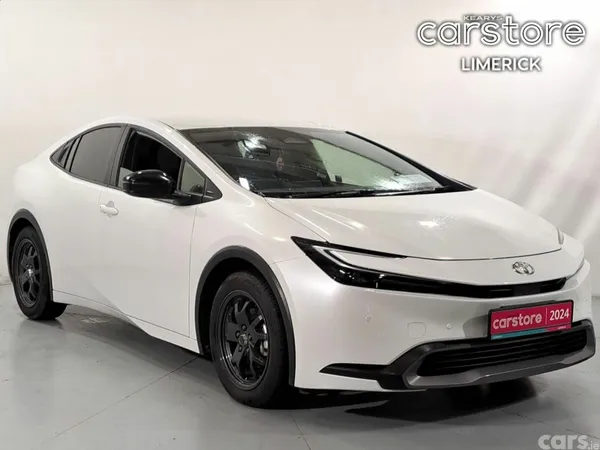 Toyota Prius Hatchback, Petrol Hybrid, 2024, White
