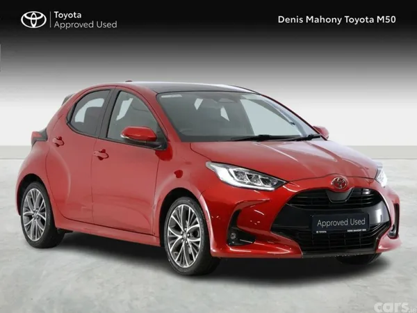 Toyota Yaris Hatchback, Petrol Hybrid, 2024, Red