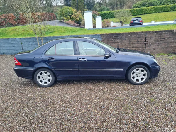 Mercedes-Benz C-Class Saloon, Petrol, 2007, Blue