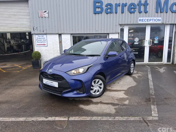 Toyota Yaris Hatchback, Petrol Hybrid, 2021, Blue