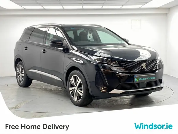 Peugeot 5008 MPV, Petrol, 2023, Black