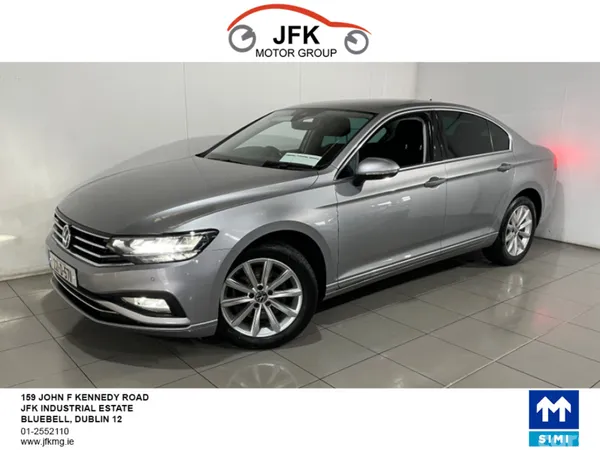 Volkswagen Passat Saloon, Diesel, 2022, Grey
