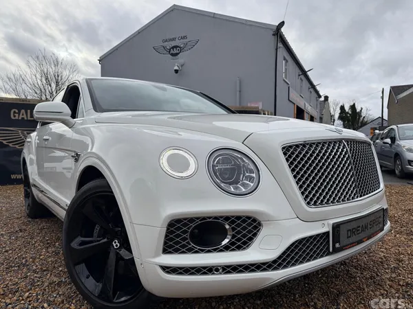 Bentley Bentayga Estate, Petrol Hybrid, 2020, White