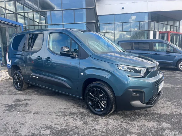 Citroen Berlingo Multispace MPV, Diesel, 2026, Blue