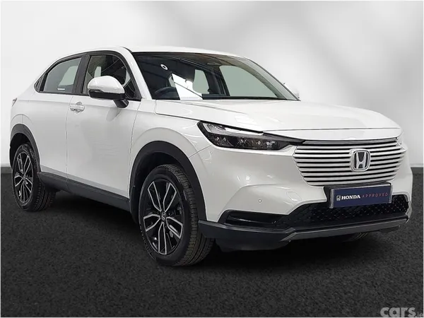 Honda HR-V Hatchback, Petrol Hybrid, 2022, White