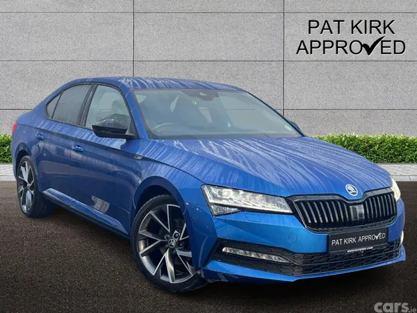 Skoda Superb Hatchback, Diesel, 2024, Blue