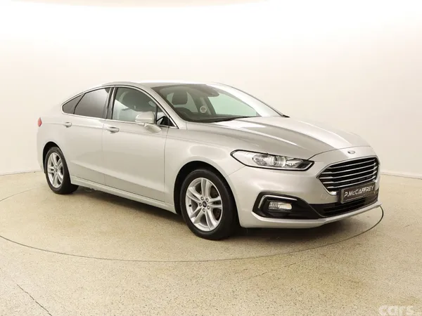 Ford Mondeo Hatchback, Diesel, 2020, Silver