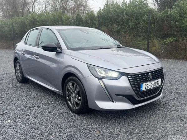 Peugeot 208 Hatchback, Petrol, 2022, Grey
