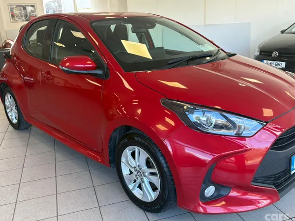Toyota Yaris Hatchback, Petrol Hybrid, 2022, Red