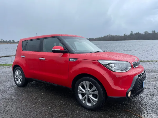 Kia Soul Hatchback, Diesel, 2015, Red