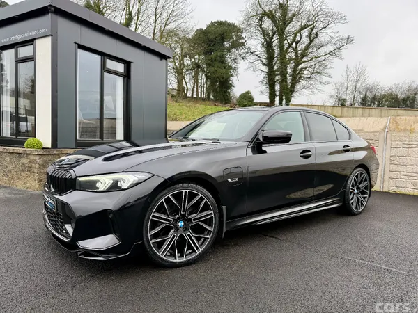 BMW 3-Series Saloon, Petrol Hybrid, 2023, Black